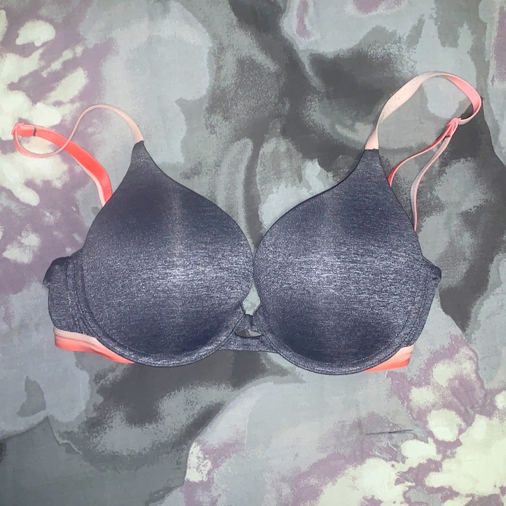 Victoria’s Secret T-Shirt bra